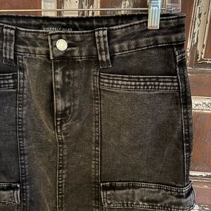 Sincerely Jules black washed denim cargo midi skirt - size 29